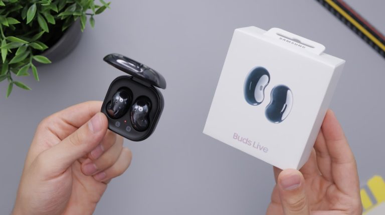 The Eco-Friendly Revolution: Sustainable Tech Gadgets for a Greener Future